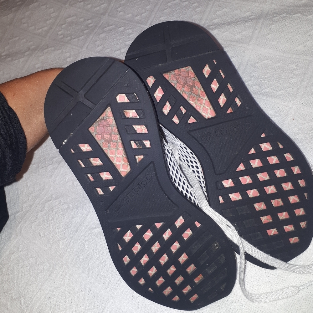 Host pic✨Adidas deerupt size 6 - Picture 5 of 5